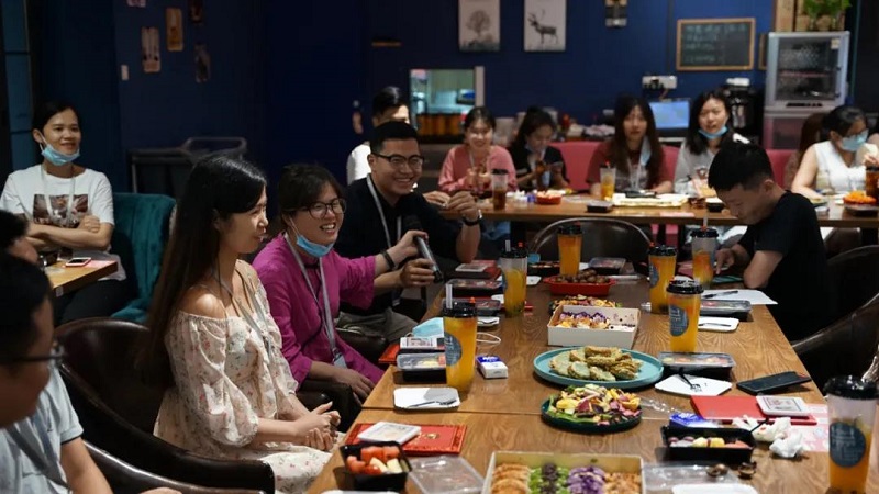 榜樣的力量丨云里物里9月份優(yōu)秀員工&優(yōu)秀新人表彰大會圓滿結(jié)束