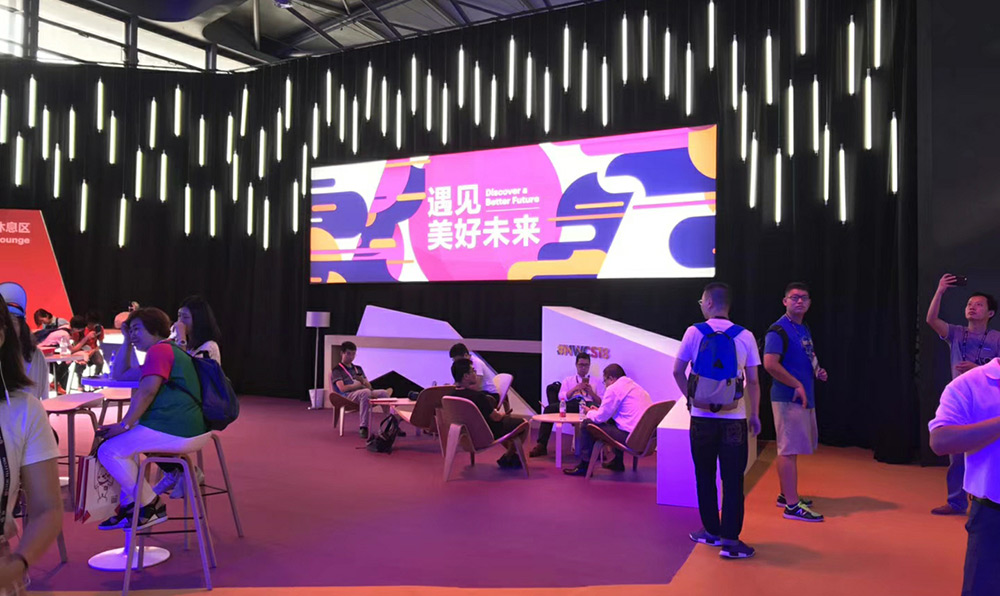 “2018世界移動大會·上海”云里物里ESL智慧零售解決方案備受矚目